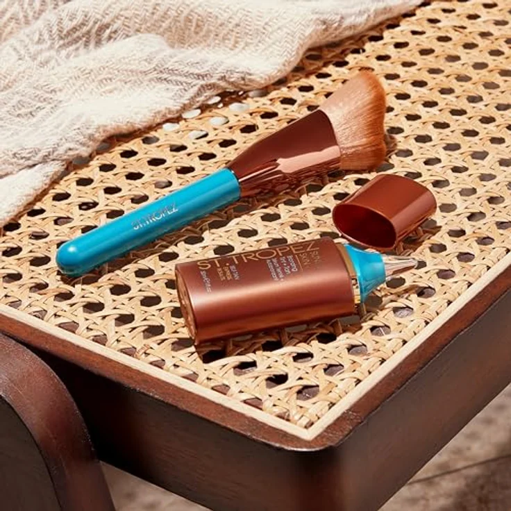 St.Tropez Tantour & Applicator Brush, Self Tan Accessoires für kühl und bequeme Anwendung – Bild 3