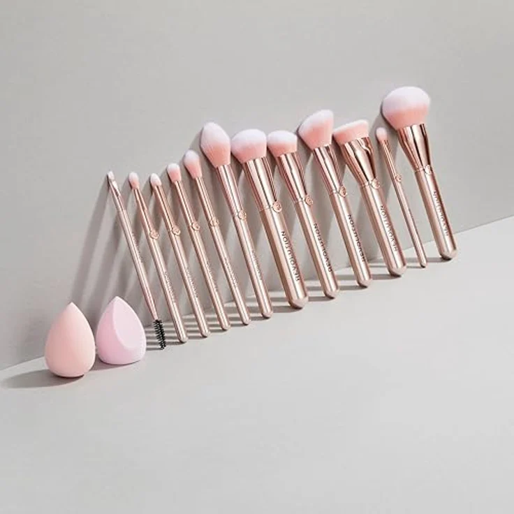 Revolution Beauty London Create Define & Fill Augenbrauenpinsel (R1) - Doppelseitiger Pinsel mit Spoolie und Schrägpinsel, Vegan & Tierversuchsfrei, Roségold – Bild 3