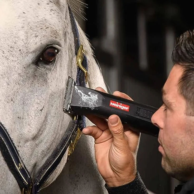 Heiniger Saphir Horse Pferdeschermaschine, Akustisch leise, vibrationsarm, mit 2 Akkus und 10WF Scherkopf – Bild 7