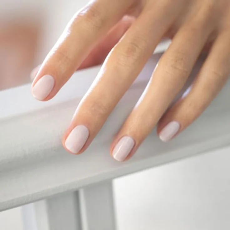 Manucurist Green Nagellack Weiß Transparent - Klassischer, natürlicher 9-Free-Nagellack Milky White - Veganer Nagellack mit natürlichen Inhaltsstoffen (84%) - Maniküre - Nagelpflege - 15 ml – Bild 3