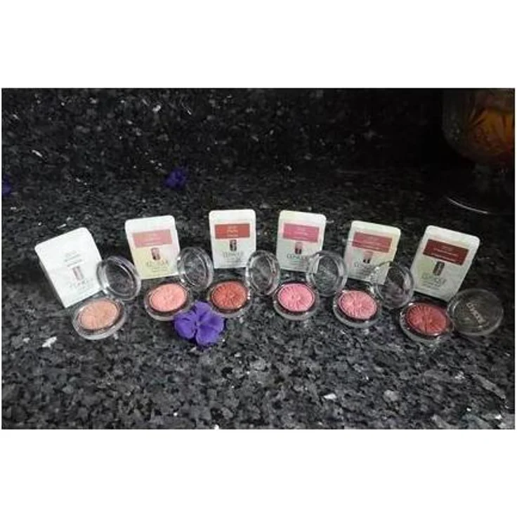 Clinique Cheek Pop Blush, 14 Heather Pop, seidiger Rouge für natürlichen Teint, 3,5g