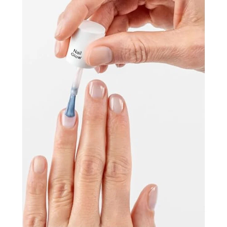 ARTDECO Nail Glow - Nagellack mit strahlendem, natürlichen Glow-Effekt in zartem Gold-Schimmer - 1 x 10 ml – Bild 4