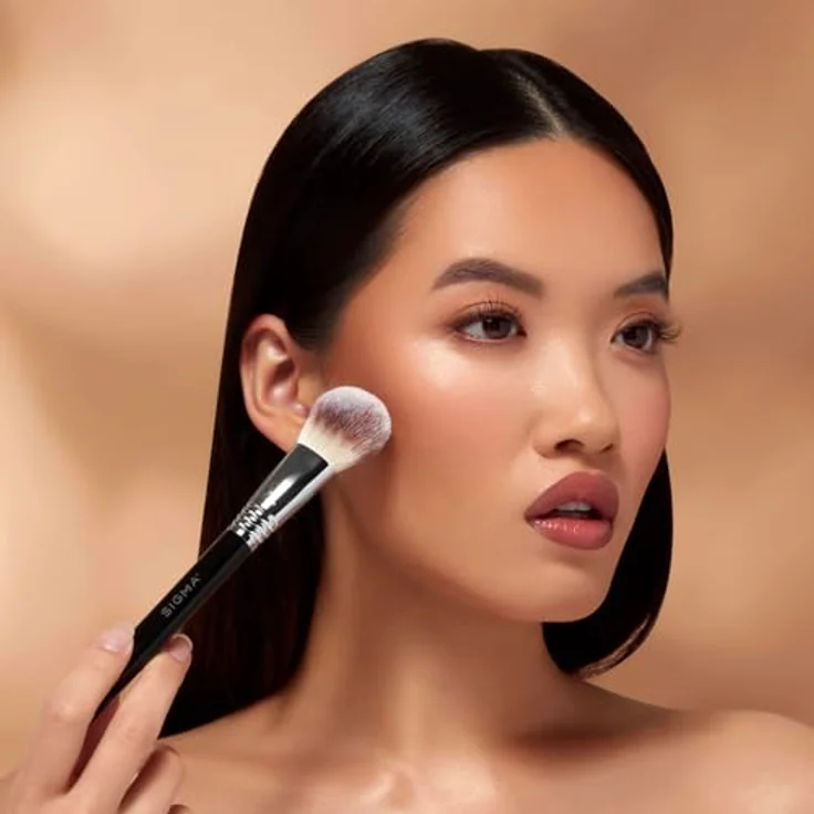 Sigma Beauty Soft Sculpt Pinsel F11, gewölbter Gesichtspinsel für weiche Konturen und Puderformeln, korrosionsbeständige Legierung – Bild 3