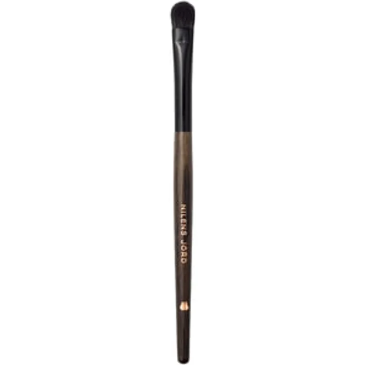 Nilens Jord Pure Collection Medium Eye Shadow Brush, Lidschattenpinsel aus veganen Borsten mit Eschenholzgriff und recyceltem Aluminium