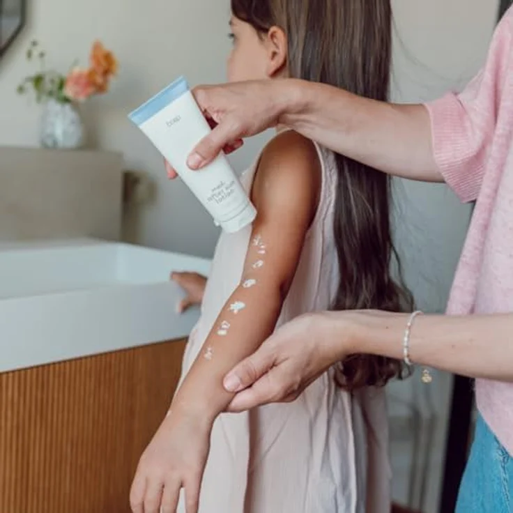 boep med After Sun Lotion, feuchtigkeitsspendende & duftstofffreie Pflege für empfindliche Haut mit Aloe Vera, vegan, 100 ml – Bild 4