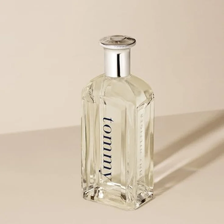 Tommy Hilfiger Eau de Toilette 50 ml Herrenduft - Fougère-Duft, Zitrusnoten, Fruchtnuancen - Transparenter Glasflakon – Bild 5