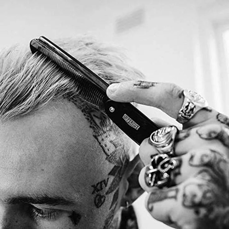 Uppercut Deluxe Flip Comb Haarkamm CT7 – Bild 9