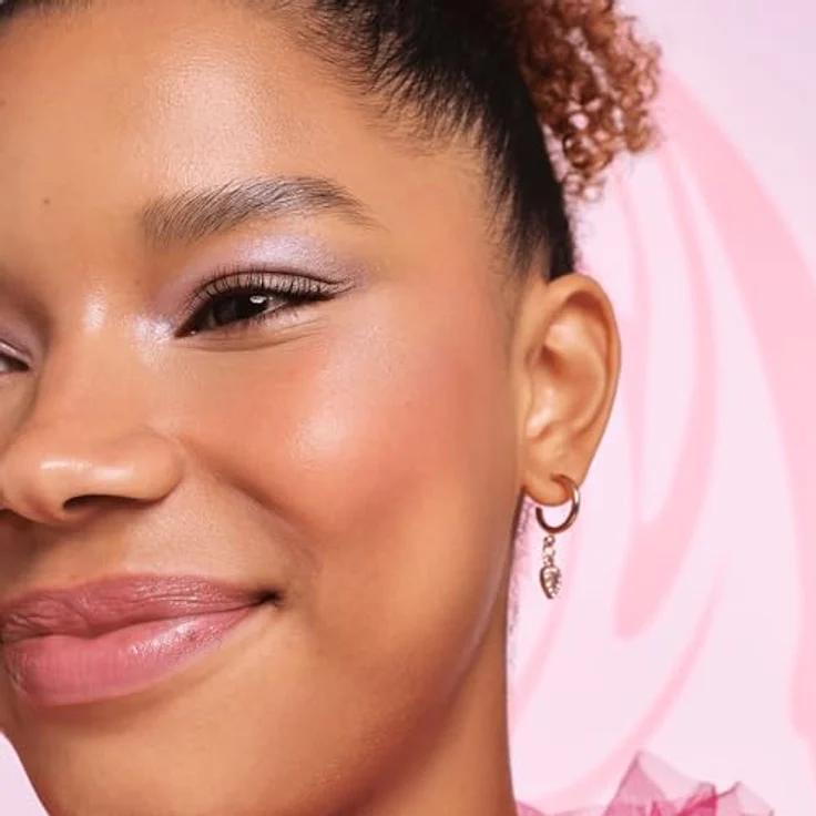 essence Disney Alice in Wonderland Lidschattenpalette 01 - All Smiles Here, 16 g, mit veganen, schimmernden und matten Farbtönen für vielseitige Make-up-Looks – Bild 4