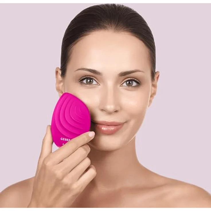 GESKE SmartAppGuided™ Sonic Facial Brush 5 in 1 mit Cleansing Peeling – Hautfreundliche Silikonbürste für intensive Reinigung und Massagefunktion, inklusive GESKE Kosmetik-Zugabe – Bild 5