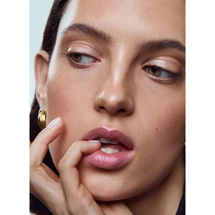 UND GRETEL TAGAROT Tinted Lip Balm, veganer, cremig pflegender Lippenbalsam mit Frosted Finish – kühles Pastell-Rosé-Sheer Diamond 04, COSMOS ORGANIC – Bild 4
