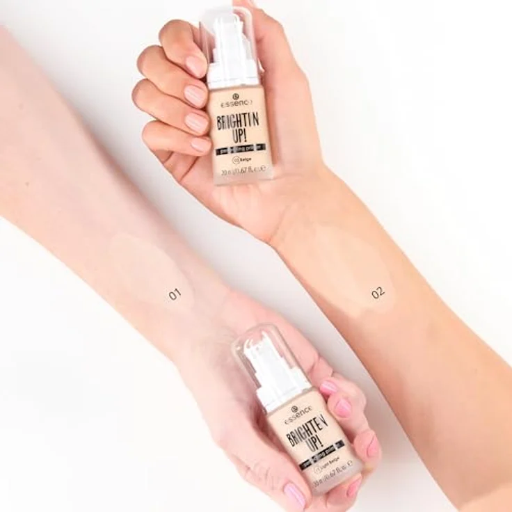 essence BRIGHTEN UP! Perfecting Primer, flüssiger Make-up Primer, Farbton 01 Light Beige, 20 ml, vegan & glättend – Bild 4