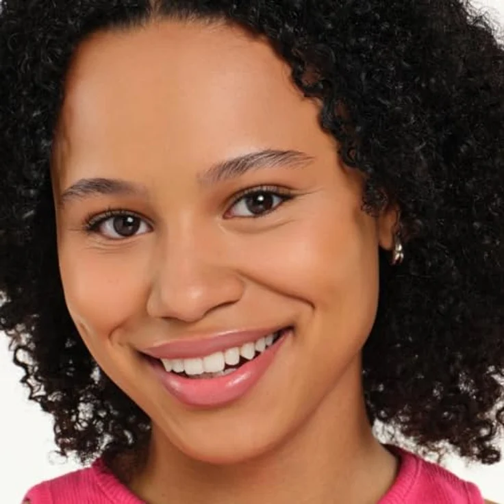 essence silky BLUR loser Fixierpuder, mattierend mit Weichzeichner-Effekt, Farbton 10, 9 g – Bild 6