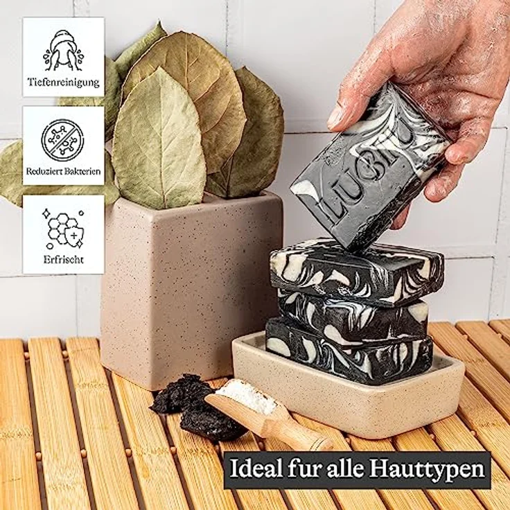 lubiu Schwarze Seife Stück - 100g Aktivkohle Seife ohne Palmöl - Naturseife für alle Hauttypen - Vegane und biologisch abbaubare Dusch- und Handseife – Bild 4
