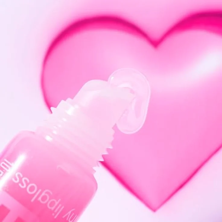 Essence Cosmetics KISS BOMB shiny lipgloss und lip balm Set, Nr. 01, Pink, glänzend, vegan, ohne Mikroplastik, glutenfrei, ohne Parabene, 10.8ml – Bild 4