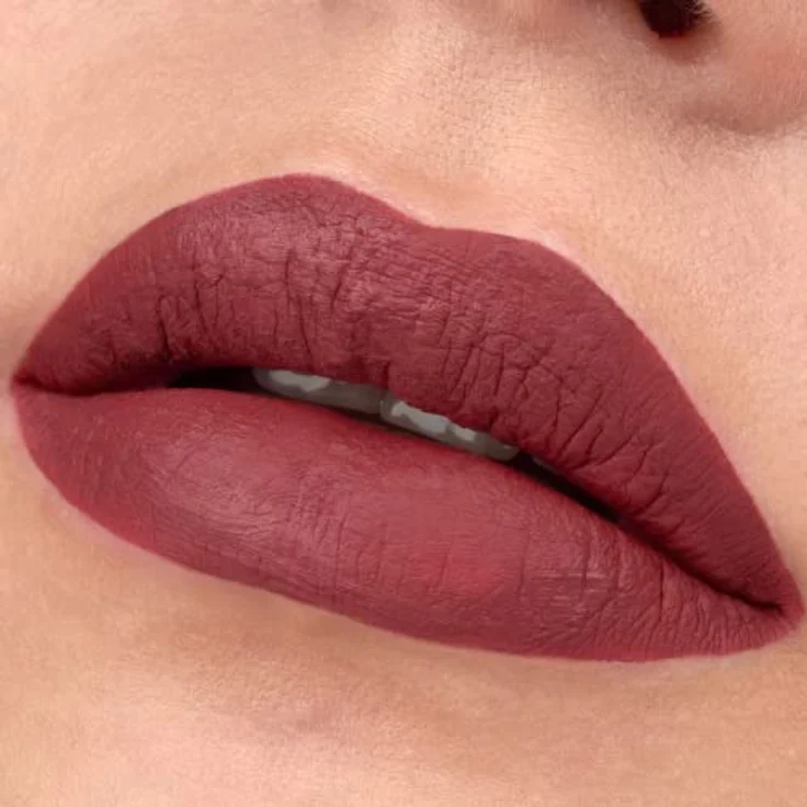 essence 8h matte liquid lipstick, Nr. 08, Rot, langanhaltend, mattierend, schnelltrocknend, matt, vegan, wasserfest, ölfrei, ohne Alkohol, 1er Pack (2.5ml) – Bild 3