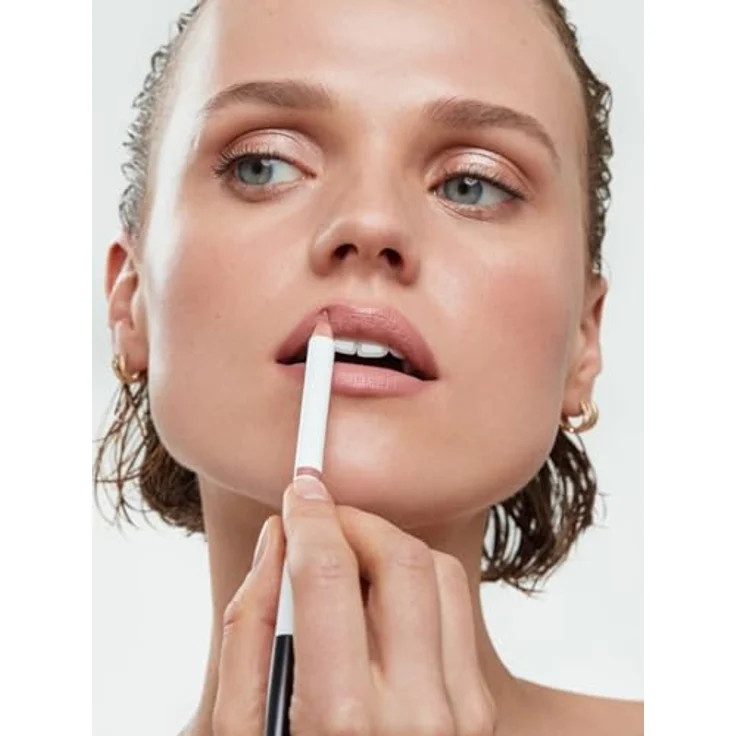 Und Gretel Lustec Correcting Lipliner 14 g 06-Powder Rose, 2-in-1 Lipliner in pudrigem French Rosé – Bild 4