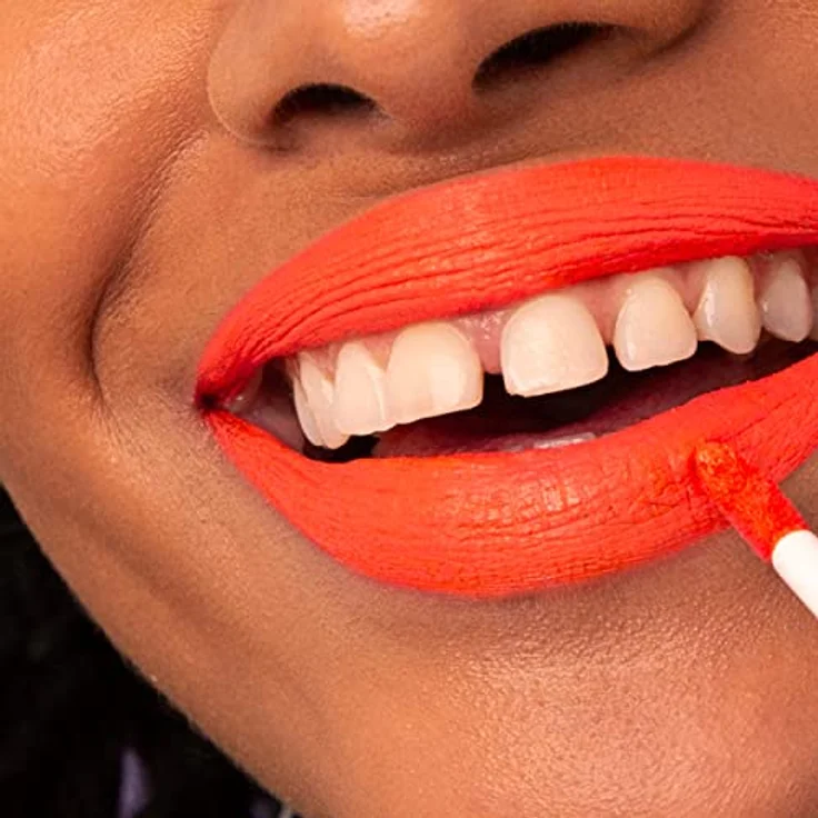 3INA The Longwear Lipstick, 6 ml, matte Farbe mit Hyaluronsäure, Nr. 320 - Dark Coral – Bild 2