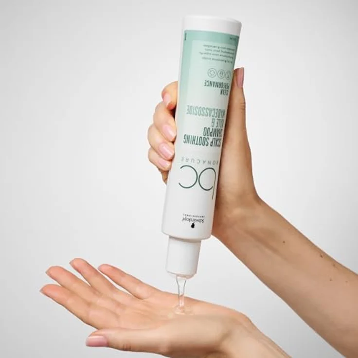 Schwarzkopf Professional Bonacure Soothing Shampoo Beruhigend Für Trockene Empfindliche Kopfhaut Superfood Grünkohl Madecassoside Hydratisierend Reinigend Vegane Formel Antientzündlich 250 ml – Bild 5
