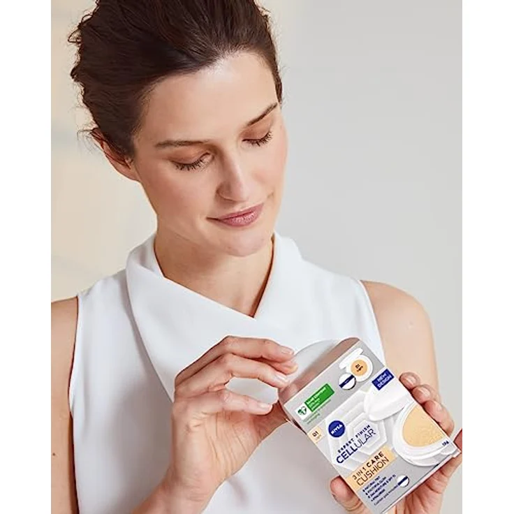 NIVEA Cellular Expert Finish 3in1 Pflege Cushion für mittlere Hauttöne (15 g), Make-up mit Hyaluron, Kollagen-Booster und LSF 15, feuchtigkeitsspendende Cushion Foundation – Bild 3