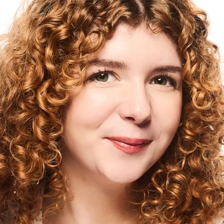 essence FOUNDATION Stick, langanhaltender Make-up Primer, mattierend, Farbton 20, 10 g – Bild 4