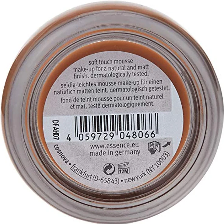essence soft touch mousse make-up, Foundation Nr. 56 matt hazelnut, für Mischhaut und unreine Haut, vegan, ohne Parfüm, ohne Alkohol (16g) – Bild 3