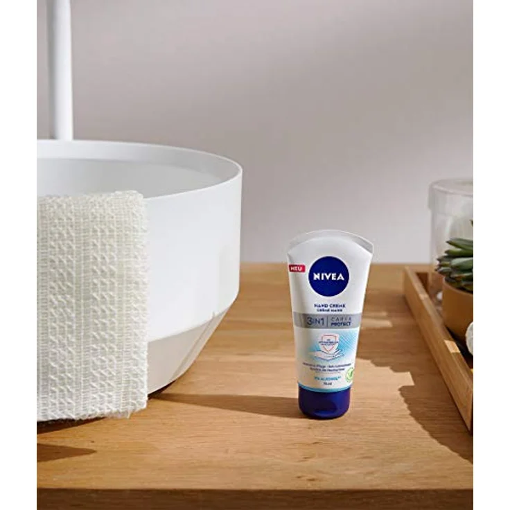 NIVEA Hand 3in1 Care + Protect Handcreme 75 ml – Bild 4