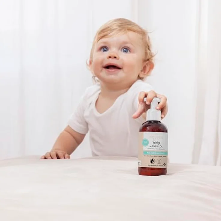 MABYEN Bio Baby Öl Mandel, 200ml, vegan, parfümfrei, NATRUE-zertifiziert, Hebammen empfohlen, ideale Basispflege für empfindliche Babyhaut – Bild 5