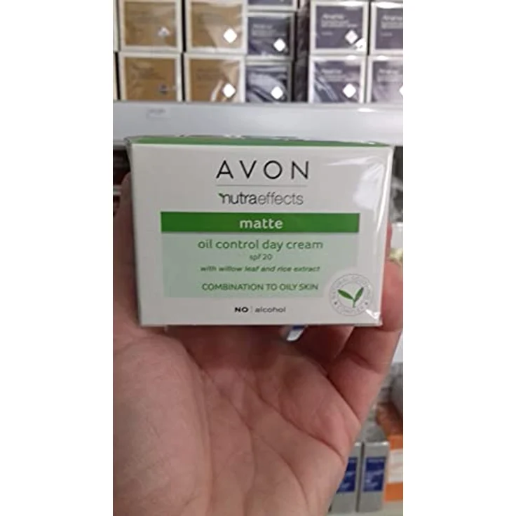 Avon Nutraeffects Matte Day Cream 50 ml, Gesichtscreme mit mattierendem Effekt – Bild 2
