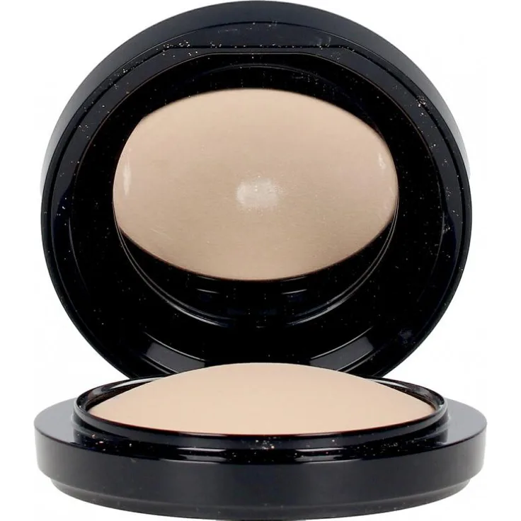 MAC Mineralize Skinfinish Natural Kompaktpuder 10 g LIGHT PLUS