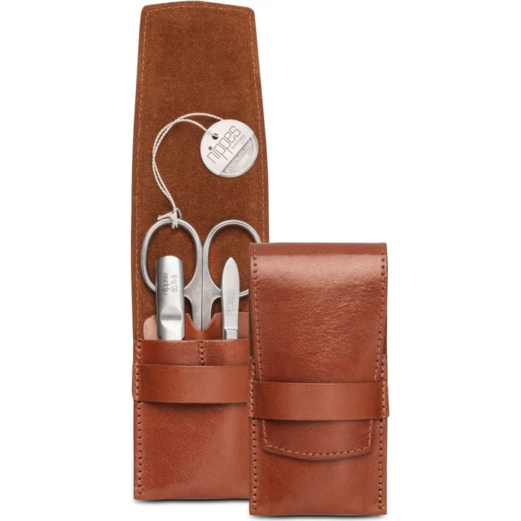 Nippes Whiskey Taschen-Maniküre-Set braun, inkl. Kombinierte Haut- und Nagelschere, Saphirfeile & Pinzette, aus rostfreiem Stahl, Rindleder-Etui