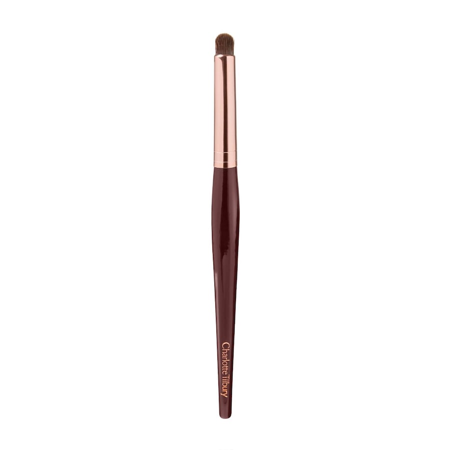 Charlotte Tilbury Eye Smudger Brush, Lidschattenpinsel für klare Linien und rauchigen Look, ergonomischer Holzgriff