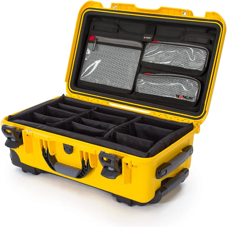 Nanuk 935 Hartschalenkoffer mit Rädern, wasserdicht, Gepolsterte Trennwand mit Deckel, gelb, 935