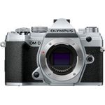 Olympus OM-D E-M5 Mark III Micro Four Thirds Systemkamera Gehäuse, 20 MP Sensor, 5-Achsen Bildstabilisator, leistungsstarker Autofokus, elektronischer OLED Sucher, 4K-Video, WLAN, Bluetooth, silber
