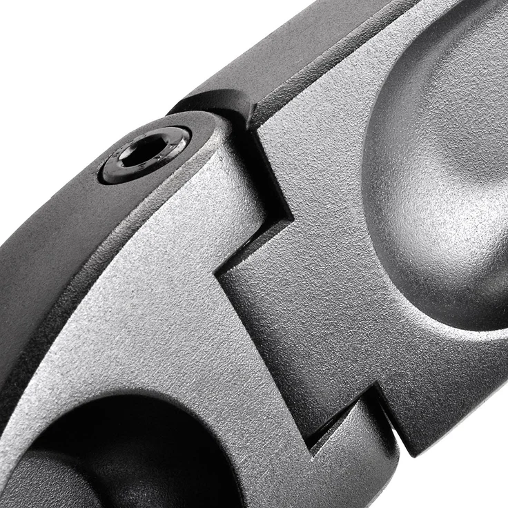 SilverStone SST-ARM31BS - Triple-LCD-/LED Monitorständer für 3 Monitore mit max. 24'', Montage der Monitore vertikal, Monitore 360° drehbar sowie ±15° schwenk- und kippbar, Maximale Montagelochabstände VESA MIS-D 75x75-100x100, schwarz – Bild 8