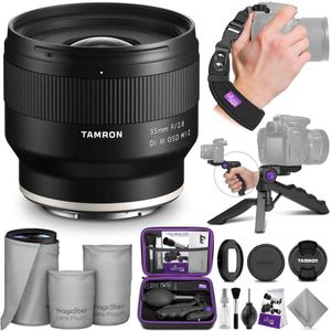 Bild für Tamron 35 mm f/2.8 Di III OSD M 1:2 Objektiv für Sony E mit Altura Photo Essential Accessory Bundle