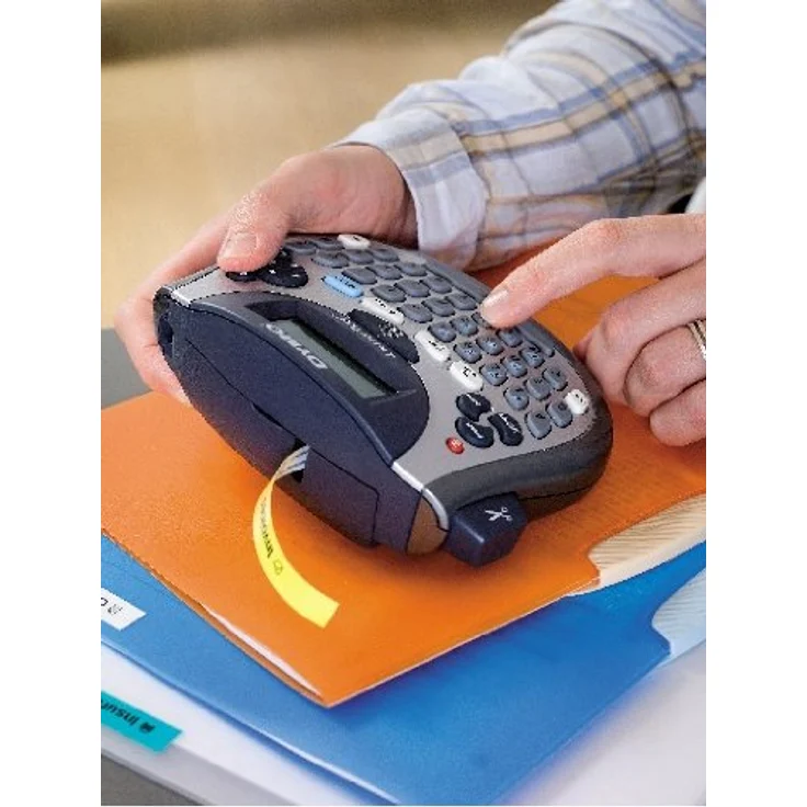 Dymo LetraTag LT-100T Beschriftungsgerät | Tragbares Etikettendrucker mit QWERTZ Tastatur | silber | Ideal fürs Büro oder zu Hause – Bild 4