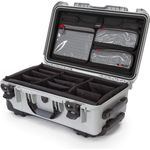 Nanuk 935 Hartschalenkoffer mit Rädern, wasserdicht, Gepolsterte Trennwand mit Deckel, Silber, 935