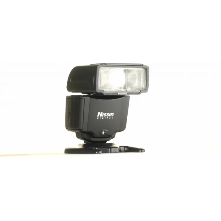 Nissin i400 Blitzgerät für Anschluss MFT