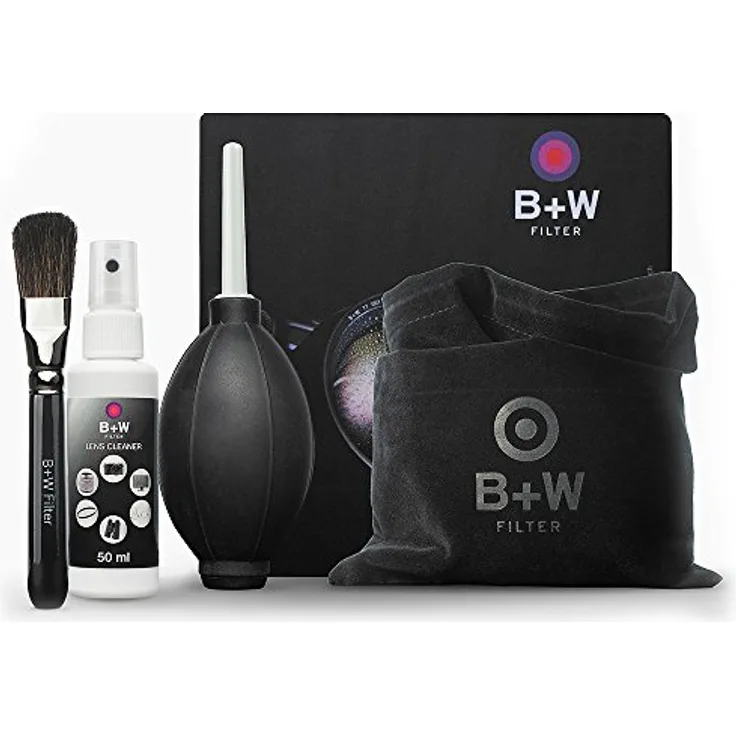 B+W 1086190 Pflege-Set 5-teilig für Objektive, Filter und andere optische Flächen (Reinigungstuch, Pinsel, Blasebalg, Reiniger Lens Cleaner II, Zuziehbeutel) schwarz