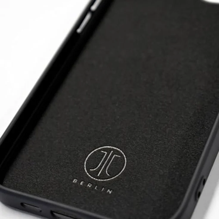 JT Berlin BackCase Pankow Soft Silikon Hülle kompatibel mit Apple iPhone 16 (Schwarz, Flexibles TPU Cover, Wireless-Charging kompatible Schutzhülle, Verstärkte Ecken) – Bild 3