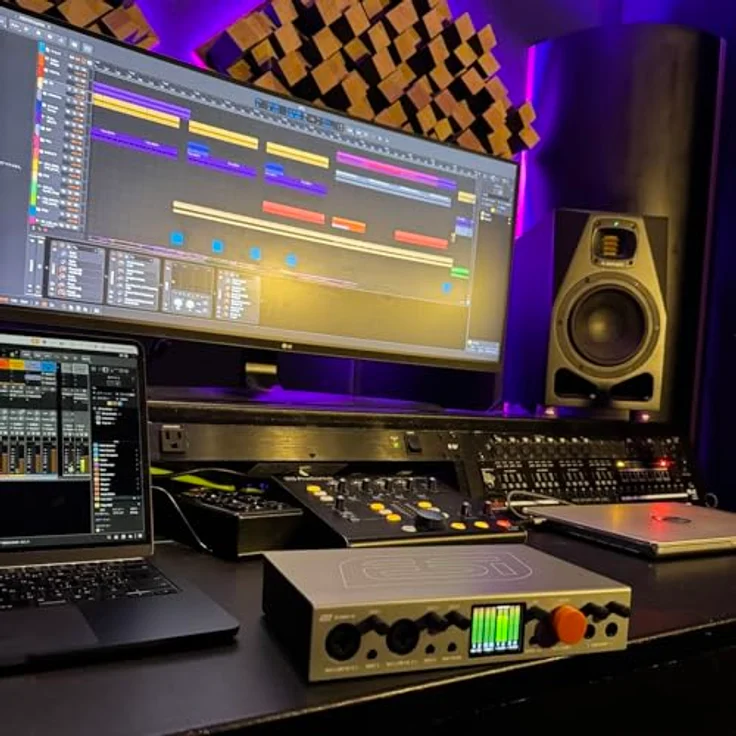 ESI Amber i4, 24-bit/192kHz USB-C Audiointerface mit 4 Ein-/4 Ausgängen, 4x TRS-Line-Eingänge und 2x Mic-Pre-Eingänge – Bild 2