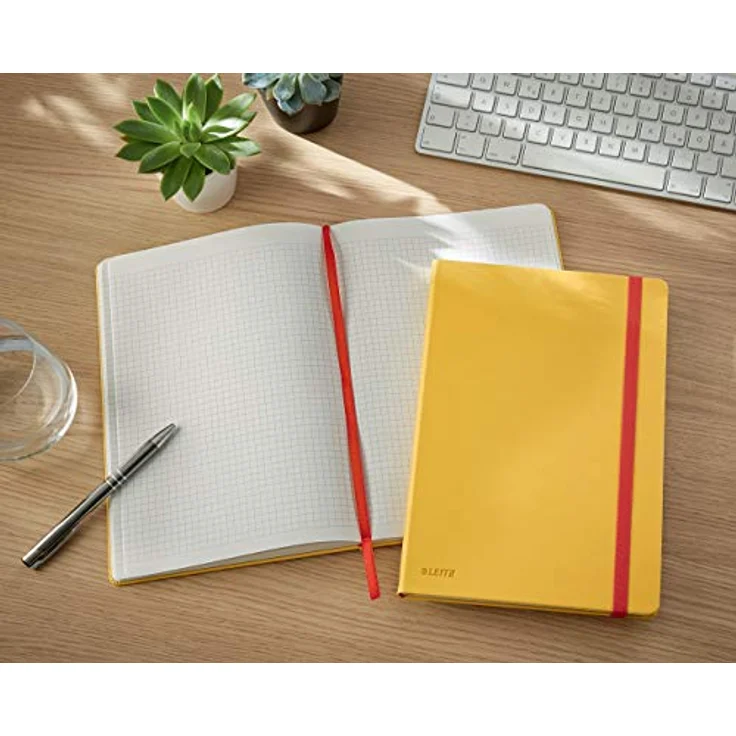 LEITZ Notizbuch Cosy B5, fester Einband kariert mit Soft-Touch-Oberfläche, gelb – Bild 2