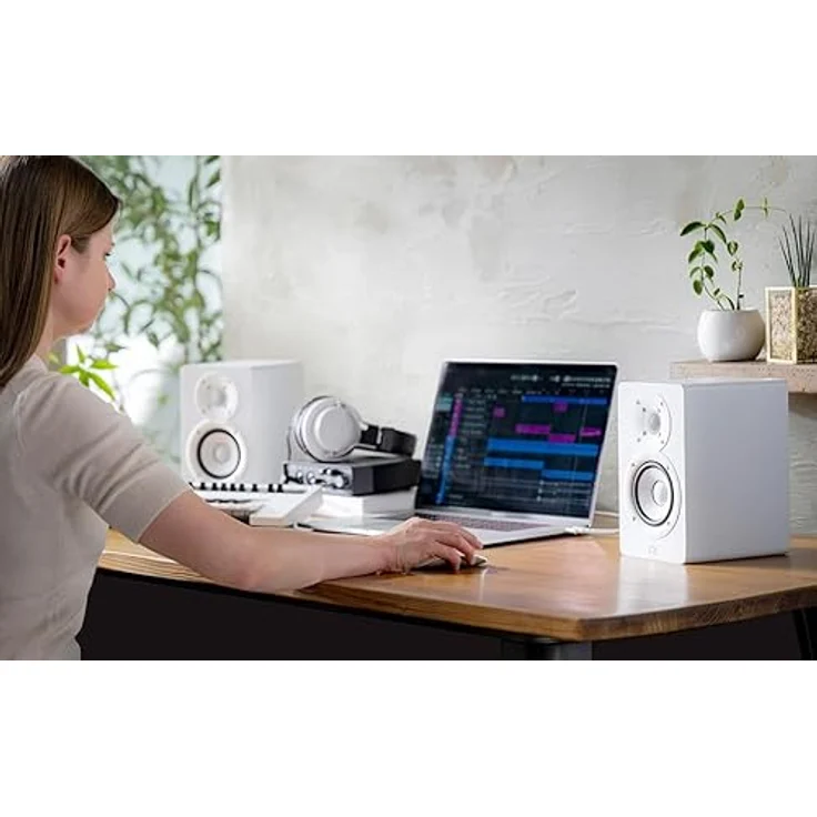 Yamaha HS4 Studiomonitore, 2-Wege Aktivlautsprecher mit Bassreflex, 4.5", 52W, Flacher Frequenzgang, Raumsteuerung, Weiß, Paar für Musikproduktion und Videobearbeitung – Bild 2