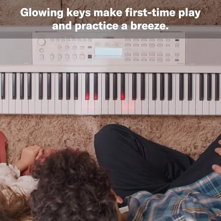 Yamaha EZ-310, Home-Keyboard mit 61 Tasten, Leuchttasten und umfangreichen Lernfunktionen, weiß, inkl. Netzteil PA-130 A – Bild 2