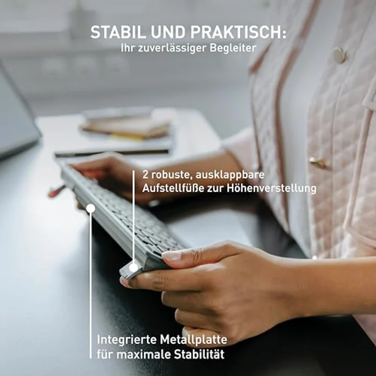 CHERRY KW 7100 Mini BT, Kompakte Multi-Device-Tastatur mit 3 Bluetooth®-Kanälen, Schweizer Layout (QWERTZ), Flaches Design, inkl. Transporttasche, Slate Blue – Bild 5