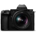 Panasonic LUMIX DC-S5M2XKE Spiegellose Vollformatkamera mit LUMIX S-R2060 20-60mm F3.5-5.6 Objektiv, 4K 60p & 6K 30p unbegrenzte Aufnahme, Flip Screen, WLAN, Hybrid-Phasen-AF, DMW-BLK22 Akku, Schwarz