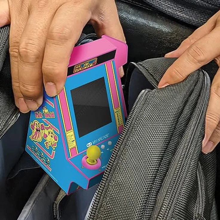 My Arcade Nano Player Ms PacMan, 4.5 Zoll tragbare Konsole mit 2.4” Farbdisplay und Lautstärkeregler – Bild 6