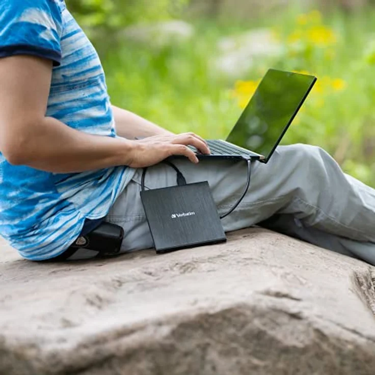 Verbatim External Slimline CD/DVD Writer, USB 3.2 Gen1 mit USB-C Anschluss inkl. USB-C auf USB-A-Kabel, kompaktes Design, Externer DVD-Brenner, Externes CD-Laufwerk, Schlankes Design – Bild 4