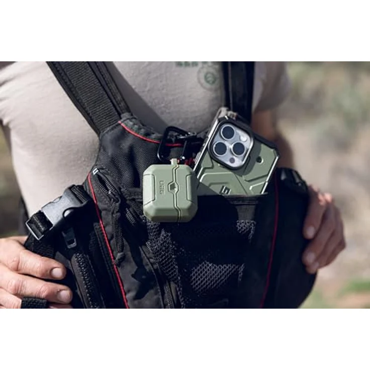 URBAN ARMOR GEAR Scout Case für Apple AirPods 4, Wireless-Charging kompatibel, magnetische Aufladung, abnehmbarer Karabinerhaken, olive – Bild 4