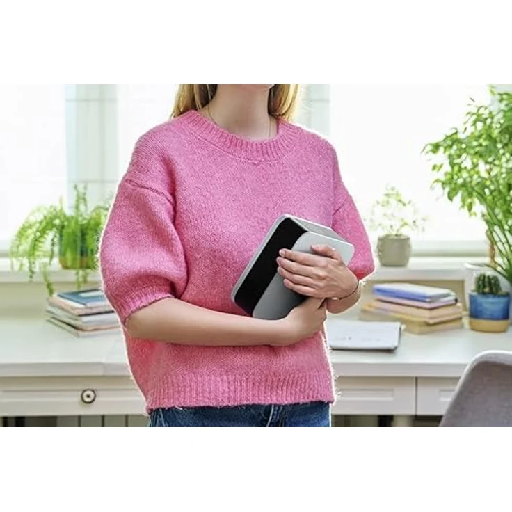 Epson Lifestudio Pop EF-61G, tragbarer Mini Beamer mit 700 Lumen, Full HD, kabellosem WLAN und Bluetooth, Ice Green – Bild 9